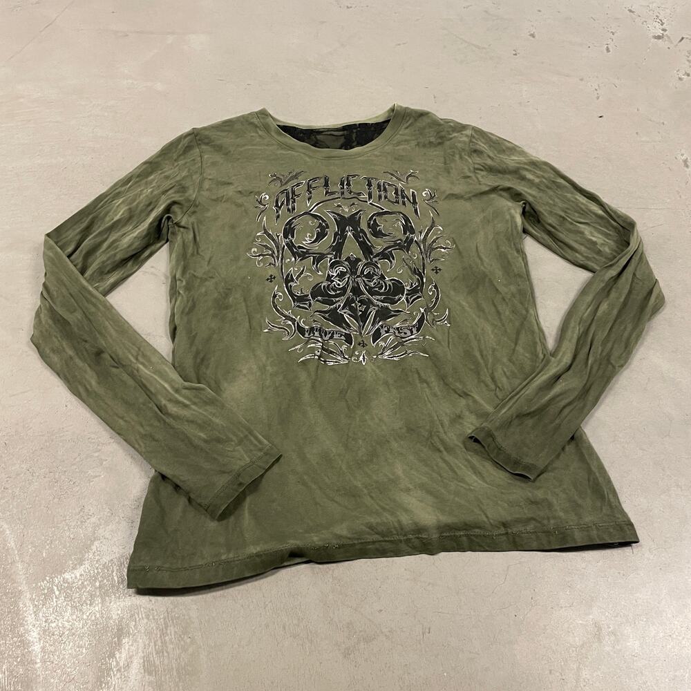 vintage Y2K green affliction dyed long sleeve t-shirt